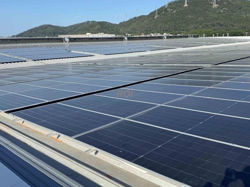 Solar roof photovoltaic tiles: The green revolution for future building rooftops!