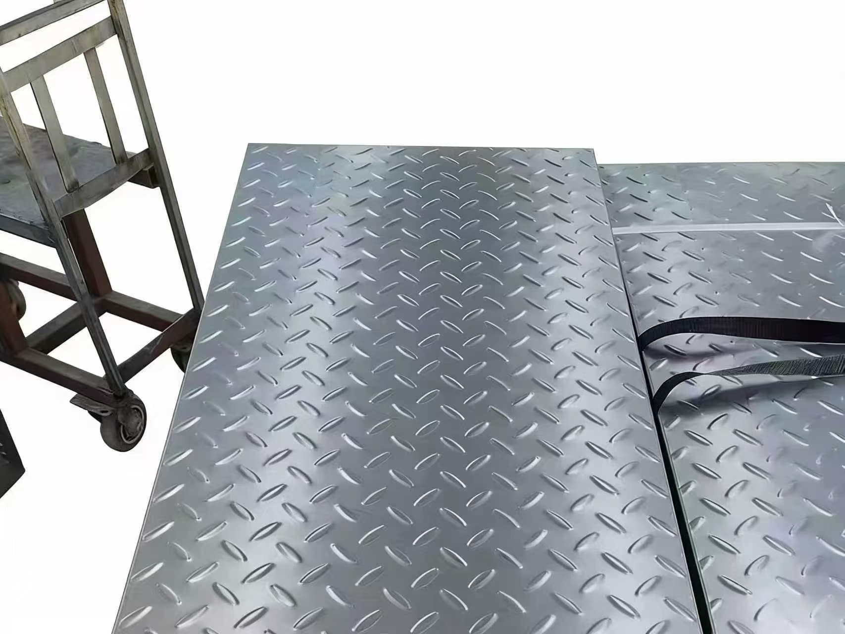 Ordinary Stainless Steel Checkered Plate for Solar Panel Mounts